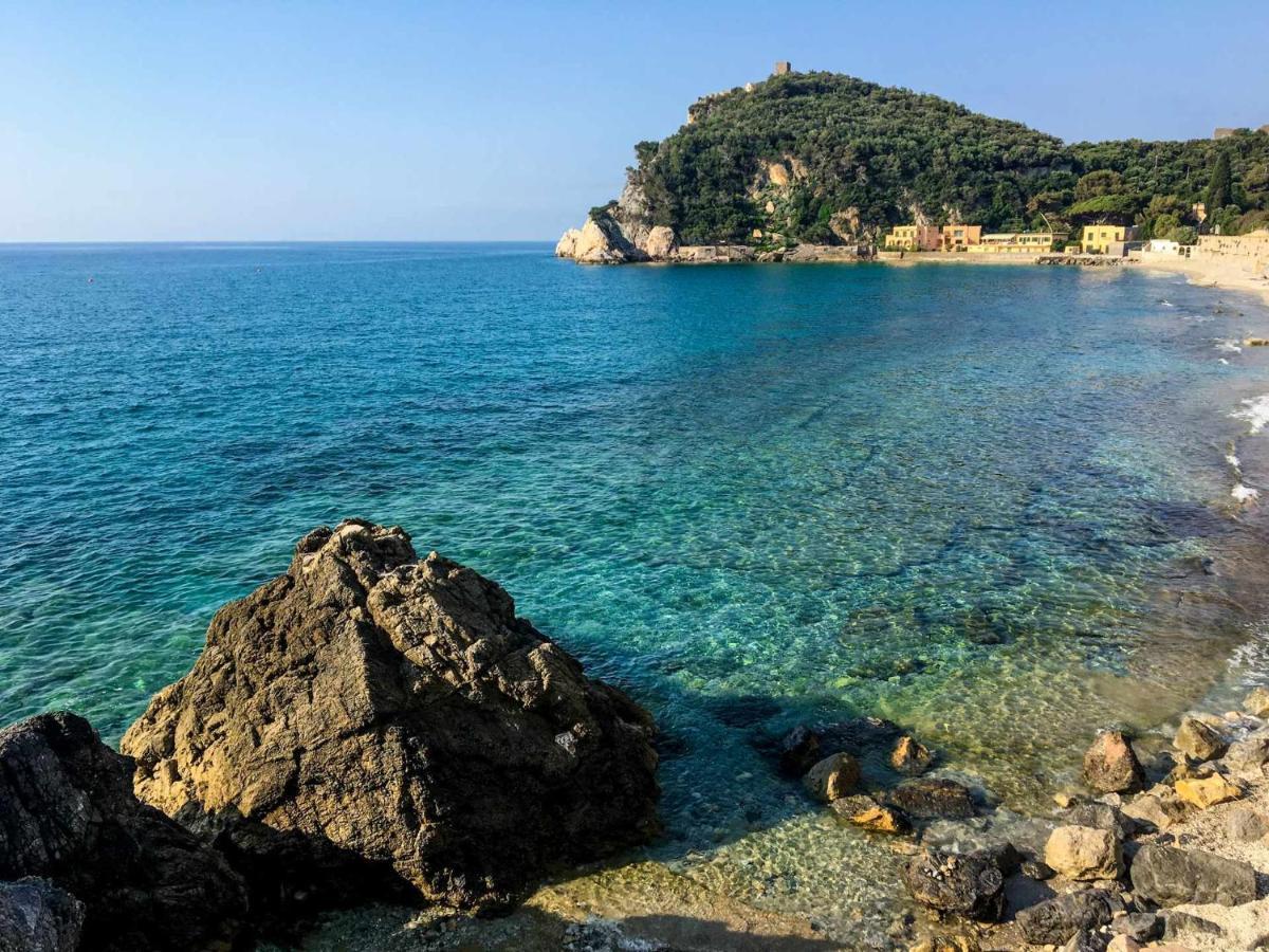 Ines Rivieraholiday Albenga Exterior photo